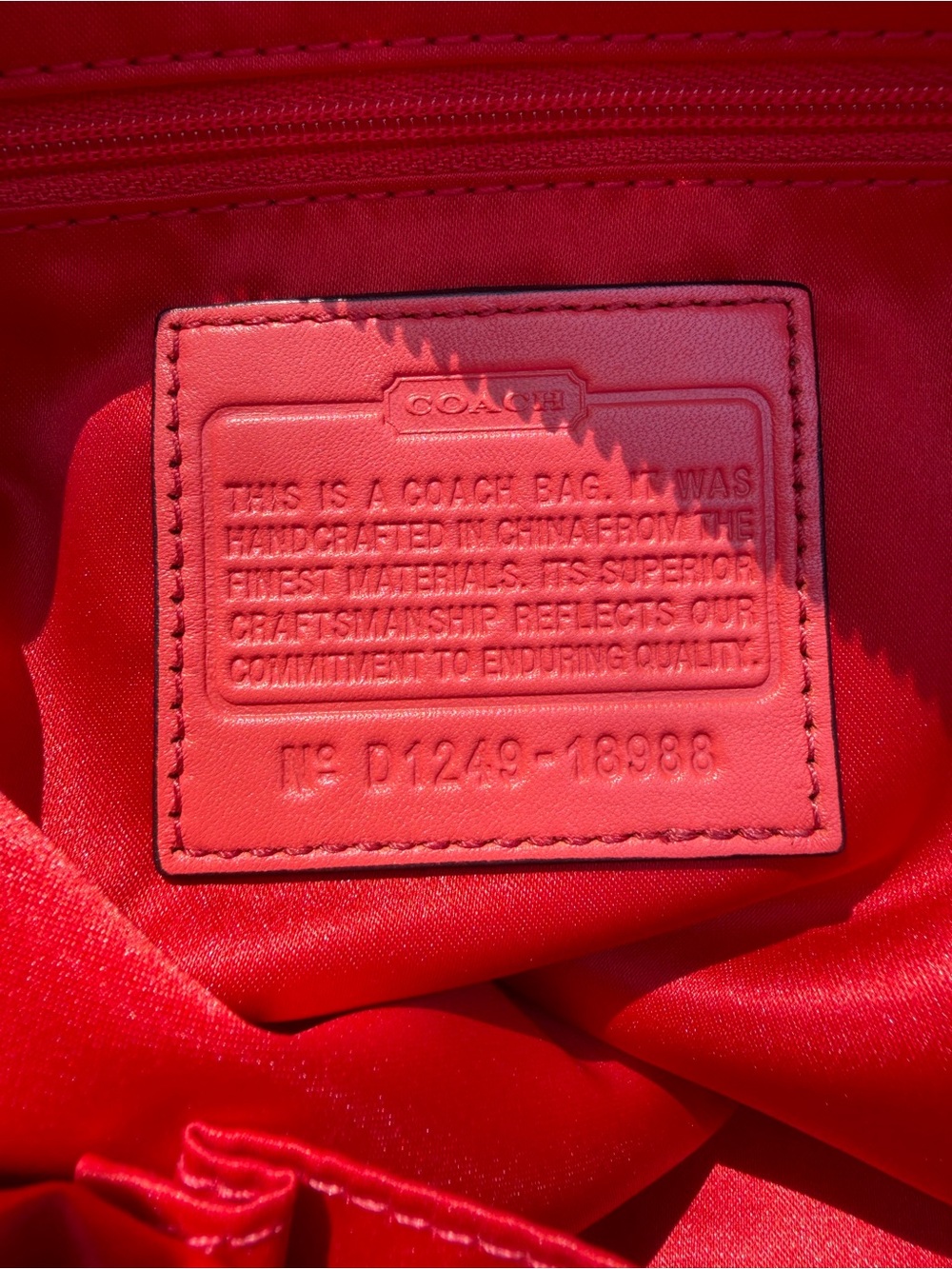 Coach Poppy Y2K Signature Glam Tote Taupe Beige Metallic Red Trim 2 Hangtags - Picture 11 of 13